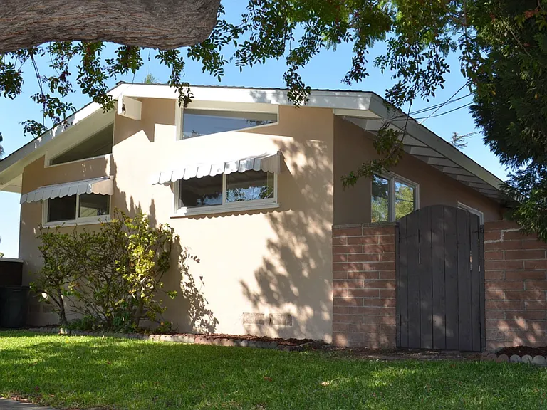 5301 Waring Rd — Photo 2