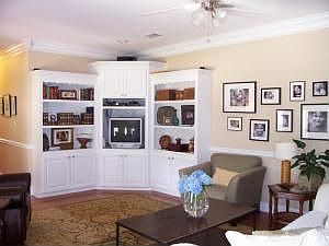4th image of 8 Plummer Cir