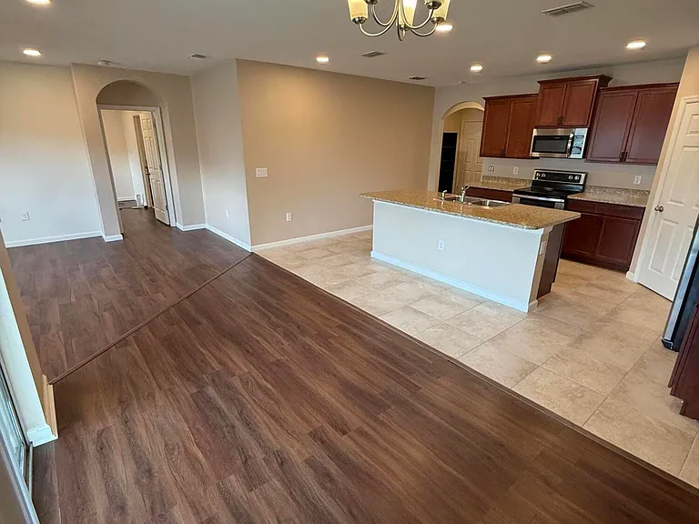 1070 Swiss Pointe Ln SW — Photo 8