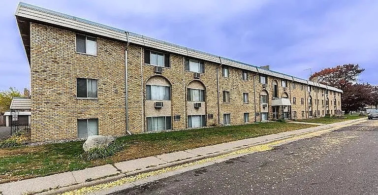 Mechanic Avenue Apartments — Photo 2