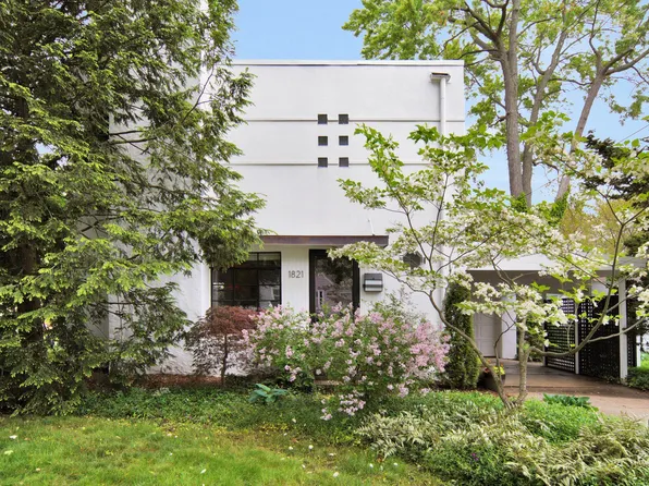 1821 Rossman Ave SE, Grand Rapids, MI 49507