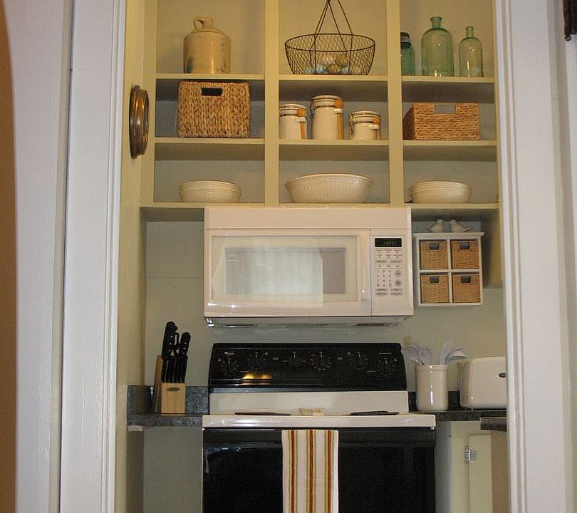 1st image of 614 Siskiyou Blvd APT 1