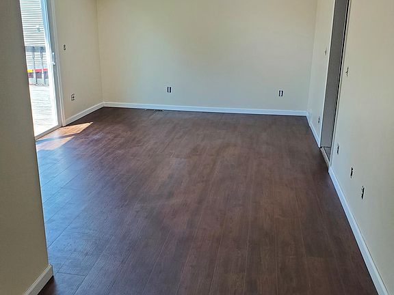 4th image of 254 Jamesville Ave