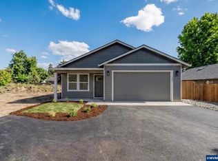 730 E Elmore St, Lebanon, OR 97355