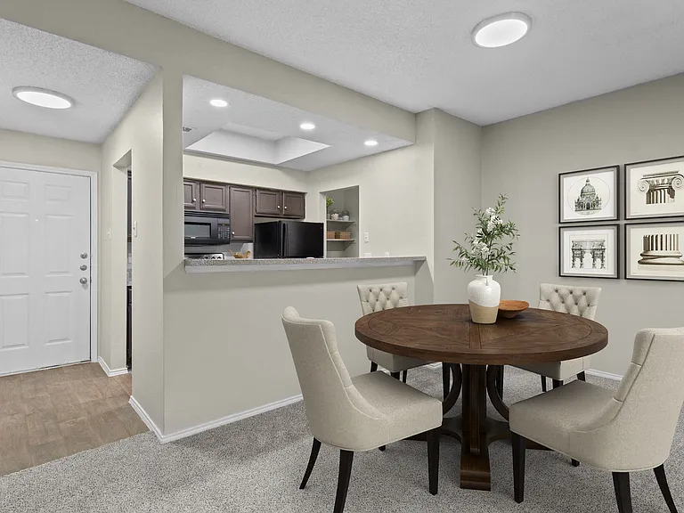 B1 | 2 Bed / 2 Bath | 1,011 Sq Ft