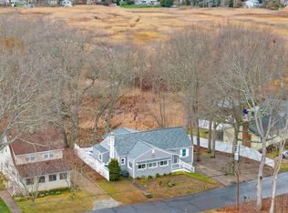 37 Woodland Dr, Old Saybrook, CT 06475