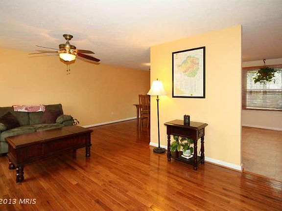 5th image of 10432 Calumet Grove Dr
