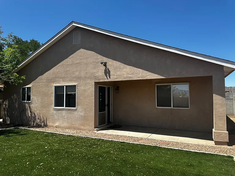 504 Leeward Dr NW — Photo 18