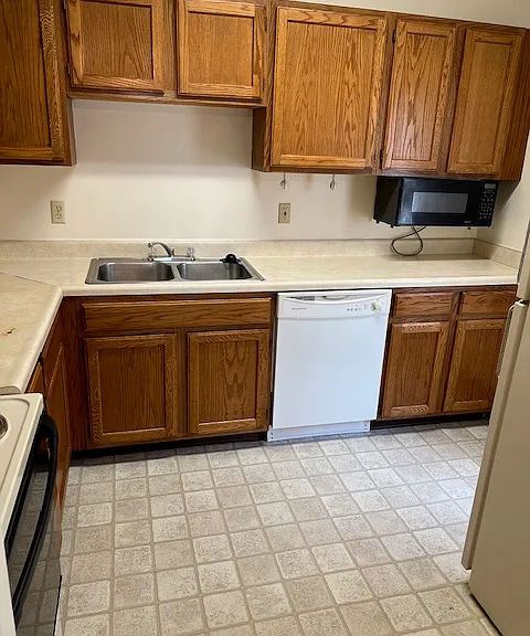 203 Campus Ave #1 — Photo 11