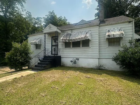 800 Rutledge Dr, Midfield, AL 35228