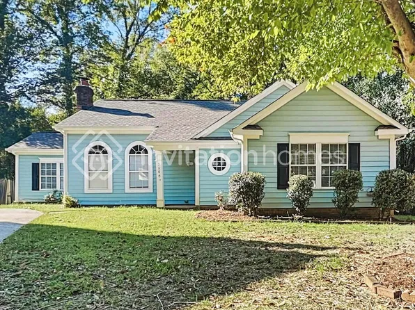 3100 Periwinkle Ct, Charlotte, NC 28269