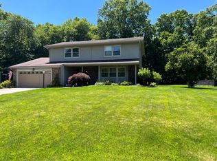 3333 Meadow Green Ct, Amelia, OH 45102