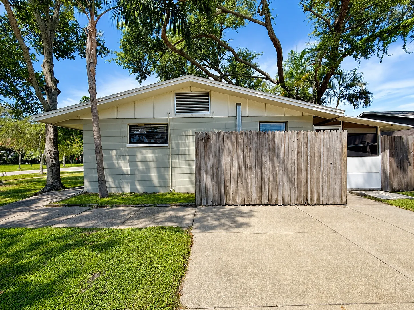 1 bed, 600 sqft, $1,100 — Photo 1
