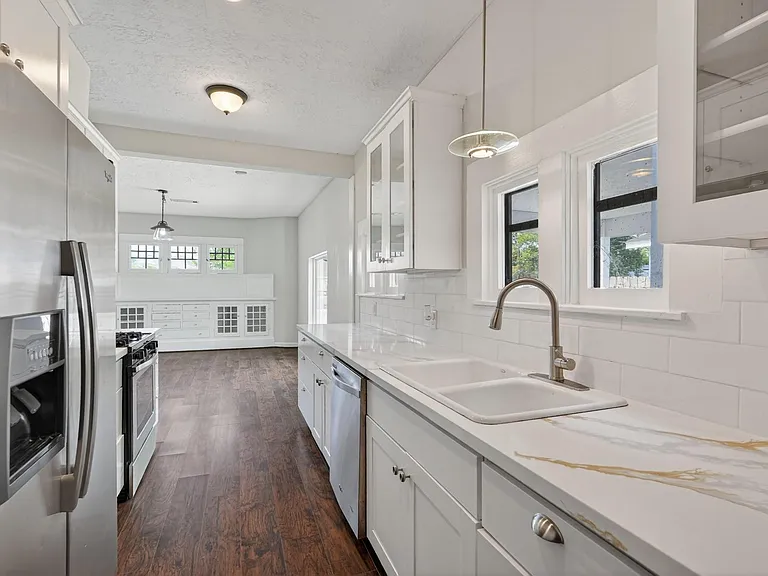 5401 N Capitol St — Photo 25