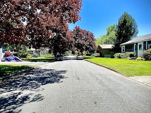 4th image of 273 Caroline St