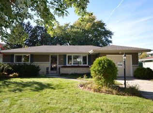 404 Willow Ln, South Milwaukee, WI 53172