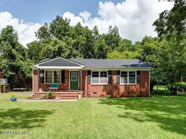 2102 Opal Street, New Bern, NC 28560