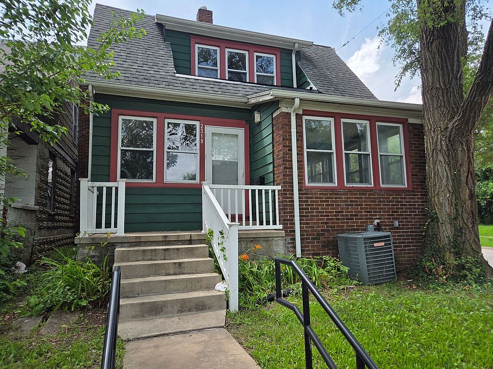 1st image of 2319 N Sheridan Rd