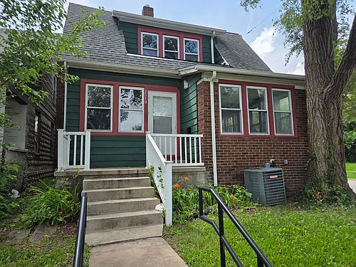 2319 N Sheridan Rd Photo 1 2319 N Sheridan Rd Photo 1