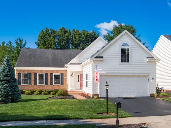 247 Chasely Cir, Powell, OH 43065