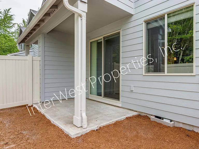 10317 NE 61st Cir — Photo 42