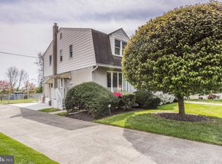 35 Collier Cir, Ridley Park, PA 19078