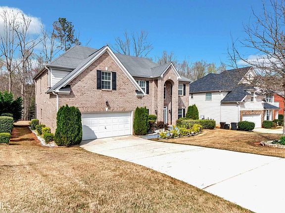 2nd image of 165 Babbling Brook Dr