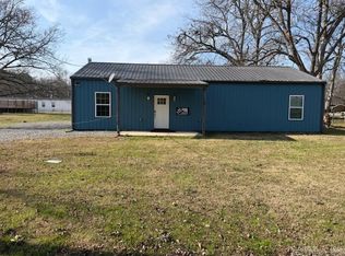 305 S Porter St, Almyra, AR 72003