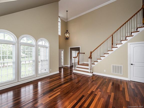 4th image of 16517 Doves Canyon Ln