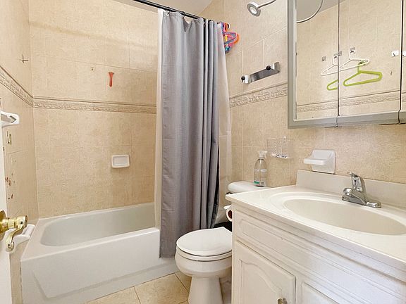 3rd image of 8112 Bay 16th St #2