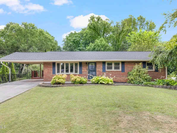 705 Hilltop Dr, Johnson City, TN 37604