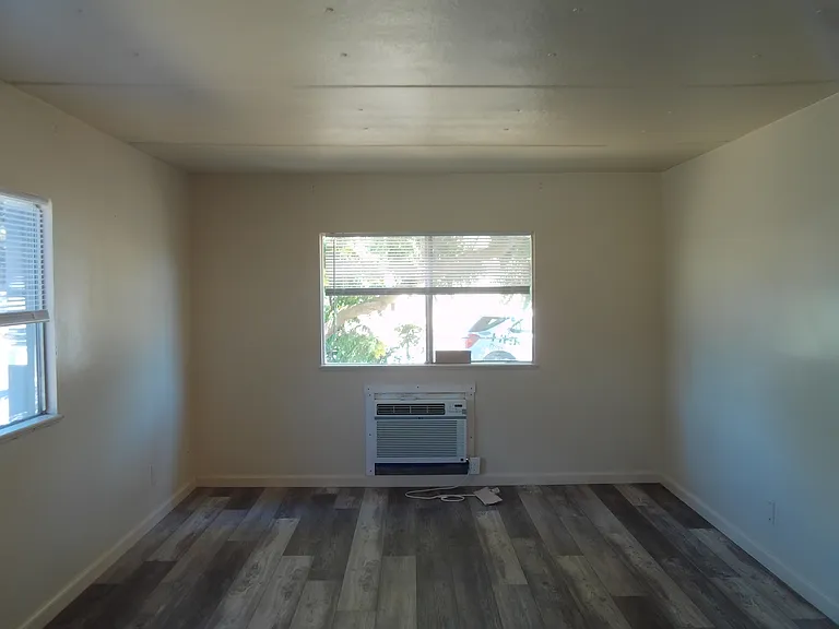 5934 Cohn Ave — Photo 5