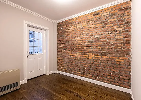 Rented by REAL New York | media 21