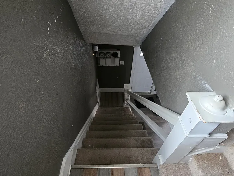 670 Willey St — Photo 8