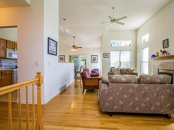 5th image of 17 Donegal Way