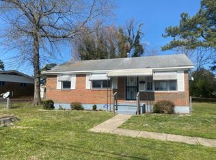 906 Dandridge Dr, Portsmouth, VA 23701