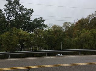 6094 Bender Rd, Cincinnati, OH 45233