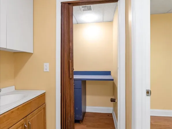 2 West End Avenue image 11 of 13