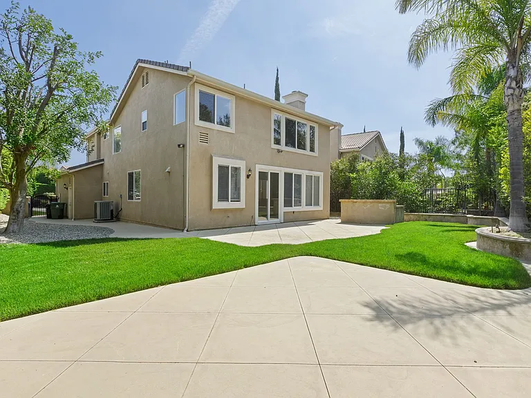 11349 Ferrara Ln — Photo 45