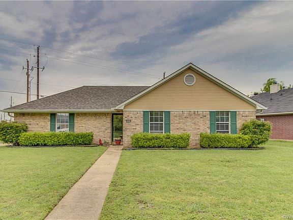 2nd image of 5223 Lauri Ln