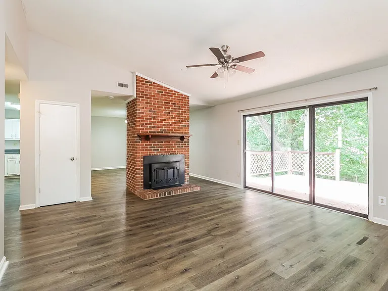 5422 Doverstone Ct — Photo 9