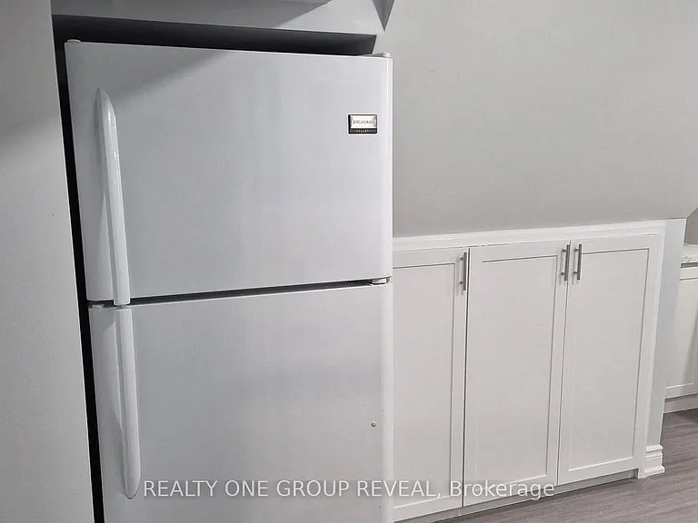75 Regatta Cres #BASEMENT — Photo 4