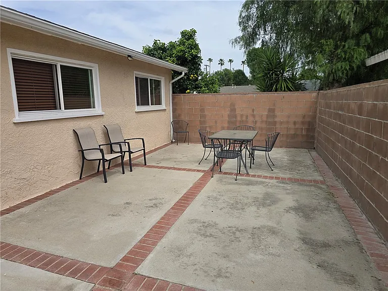 6683 Gross Ave — Photo 33