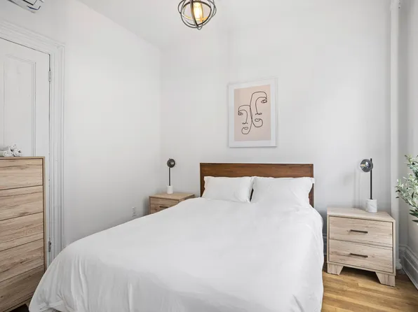 257 West 19th Street image 5 of 8