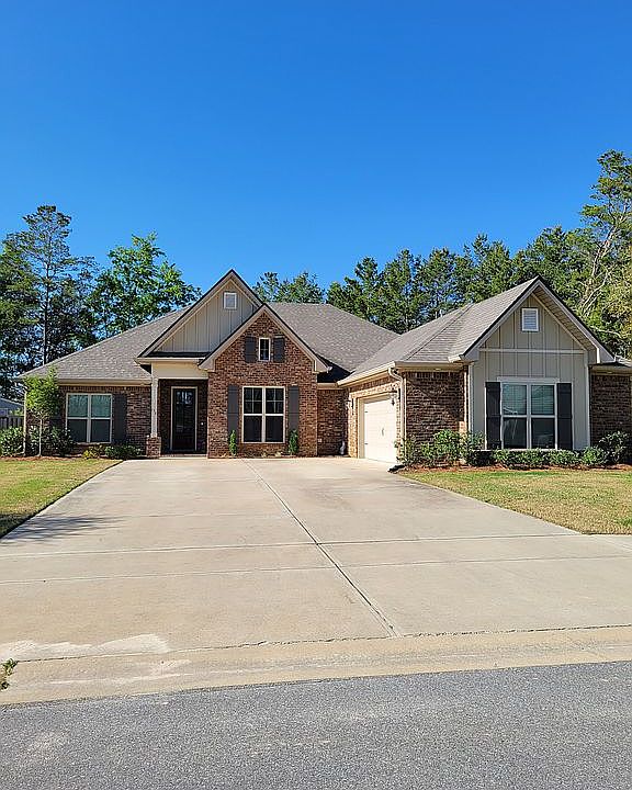 2nd image of 136 Buxtons Way