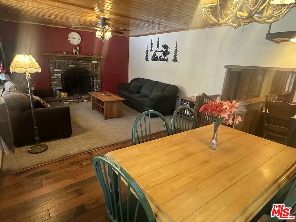 2 bed, 2.0 bath, 1136 sqft, $1,895 — Photo 1