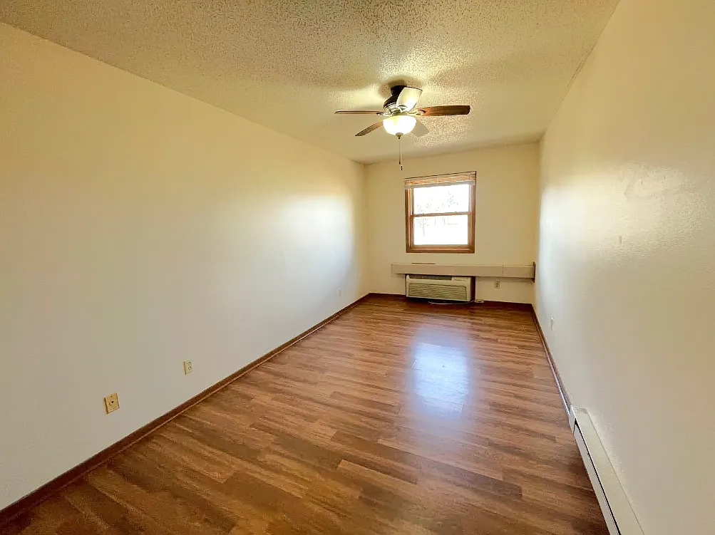 1 bed, $735 — Photo 3
