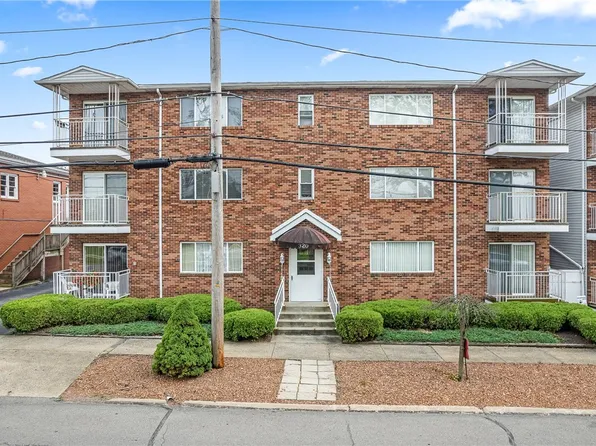 320 Sims St #A-3, Ellwood City, PA 16117