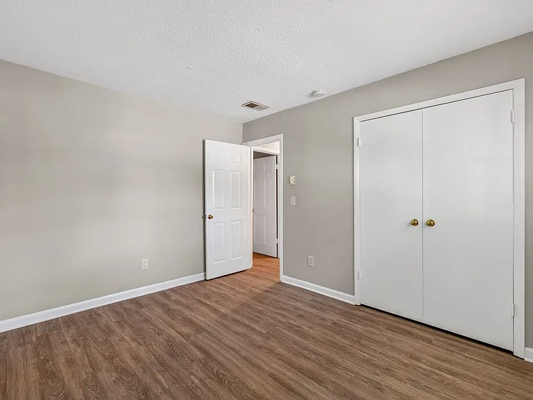 4725 Pennoak Rd — Photo 21
