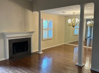 147 Hillsboro Pl, Nashville, TN 37215